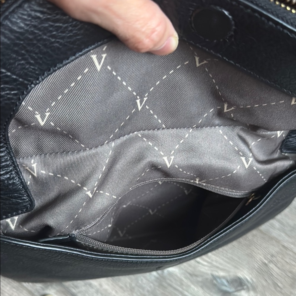 Vince Camuto Black Pebbled Leather Crossbody Bag - Picture 7 of 7